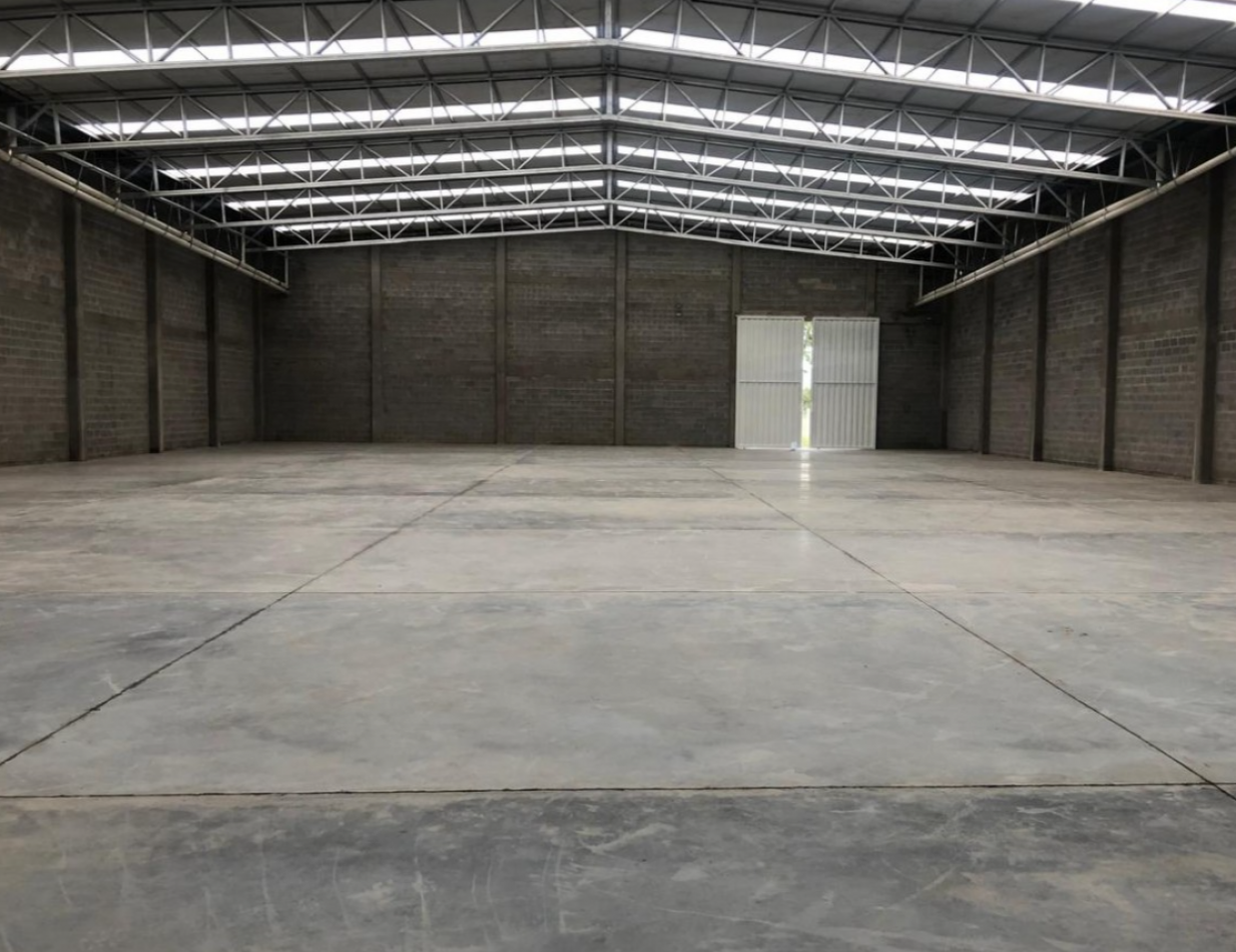 GALPON EN ALQUILER con deposito 