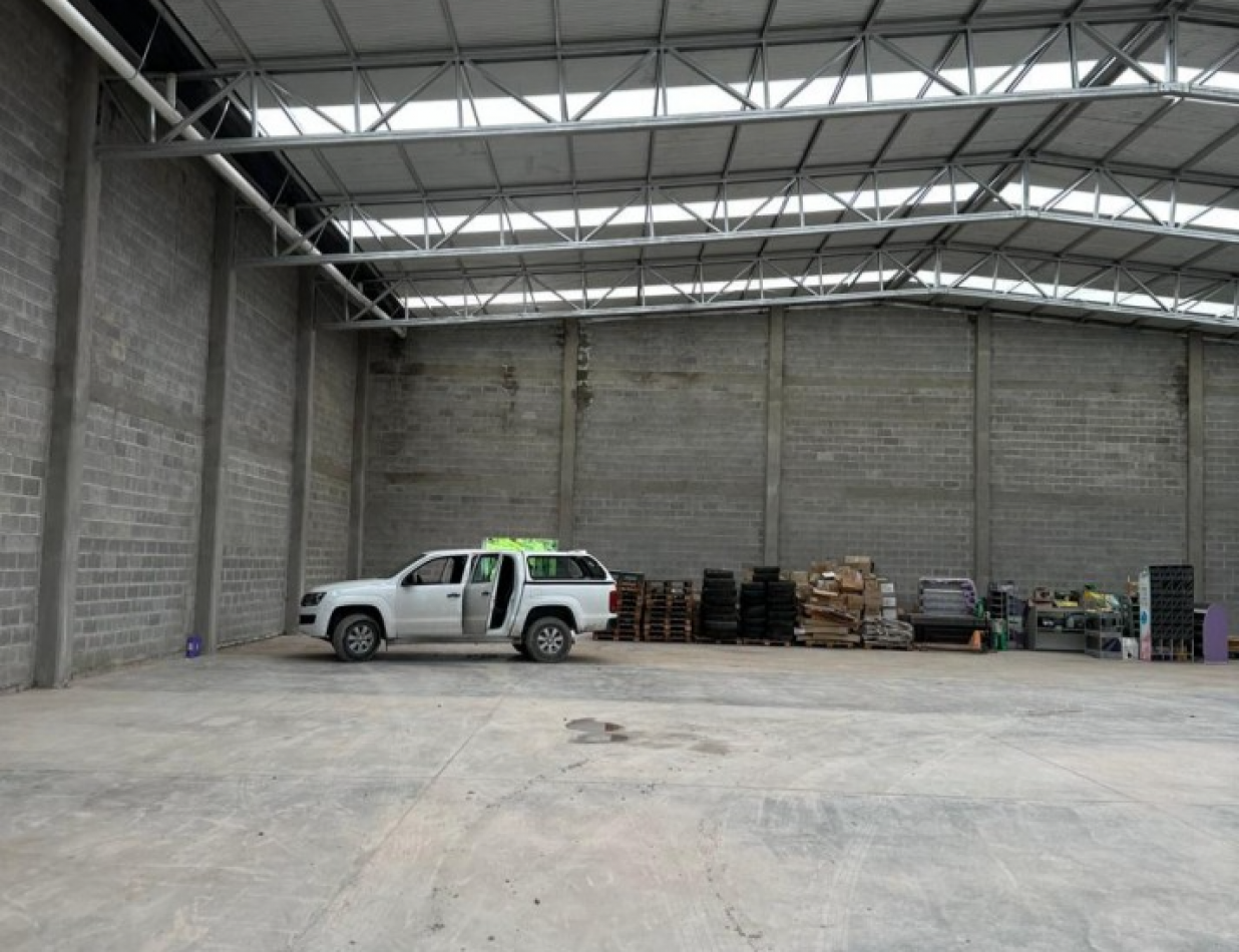 GALPON EN ALQUILER con deposito 