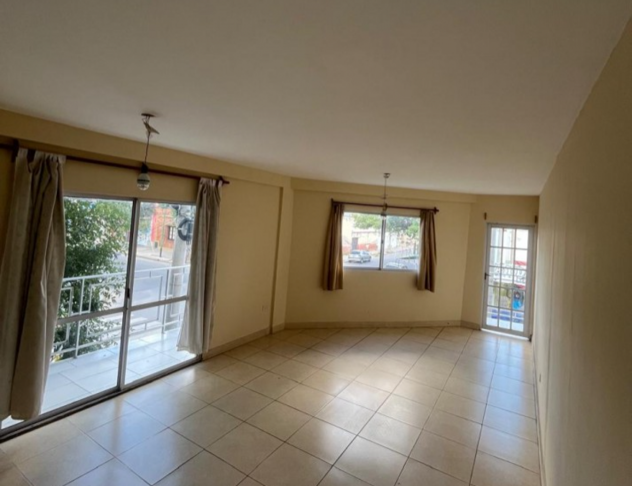 ALQUILER DEPARTAMENTO 3 DORMITORIOS - ¡AMPLIO Y COMODO EN PLENO CENTRO!