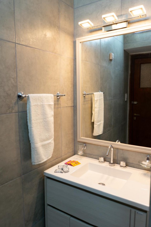 OPORTUNIDAD EN VENTA!  Lamadrid 182, entre Alvarado y Urquiza