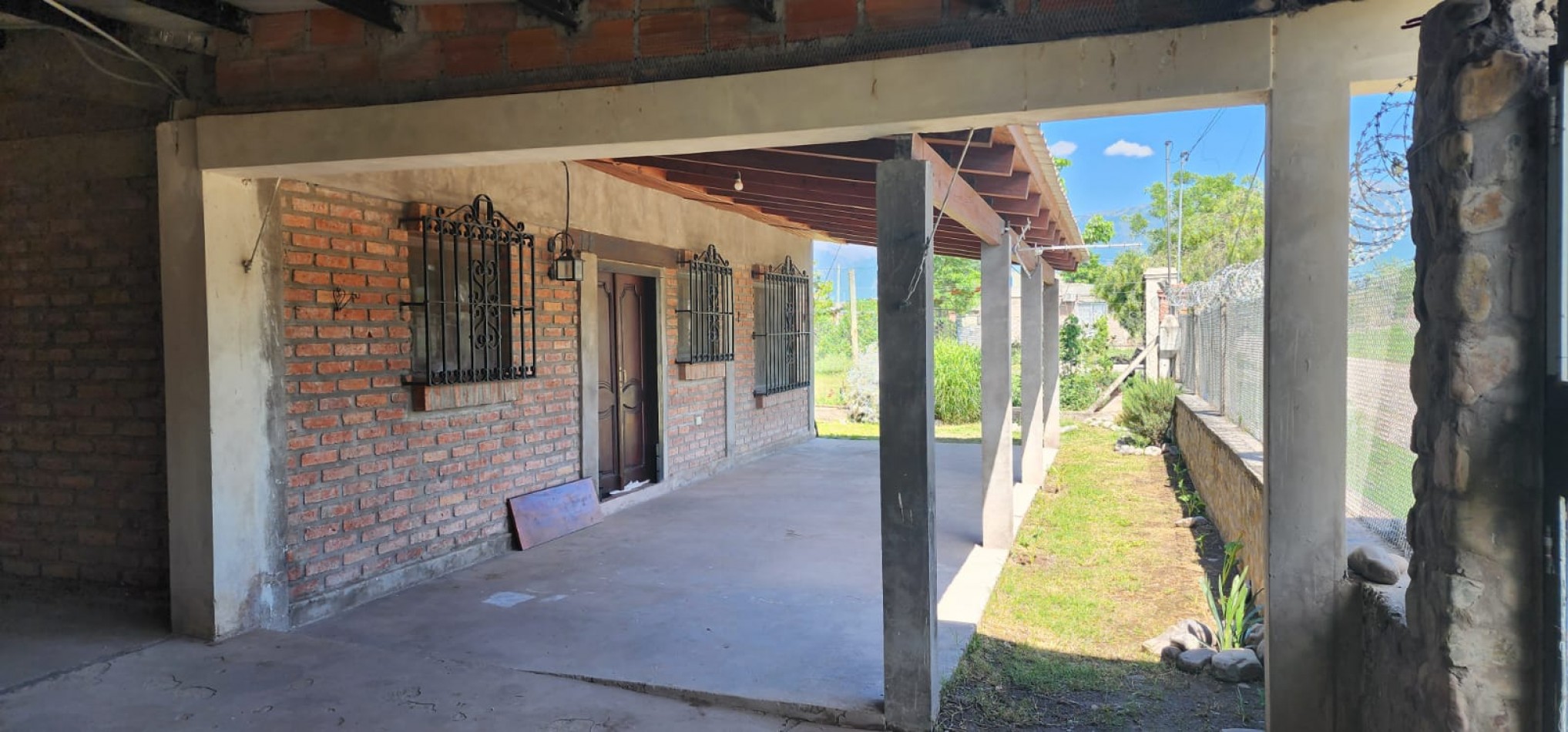 HERMOSA CASA EN VENTA  VILLA EL DIQUE LA SILLETA