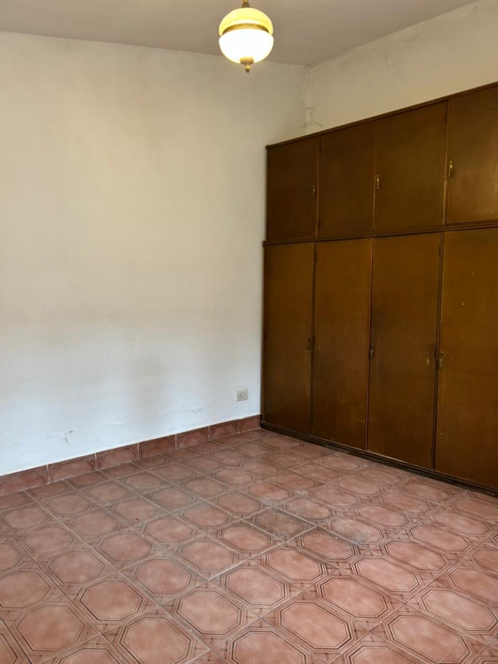 CASA EN ESQUINA BARRIO EL PERIODISTA