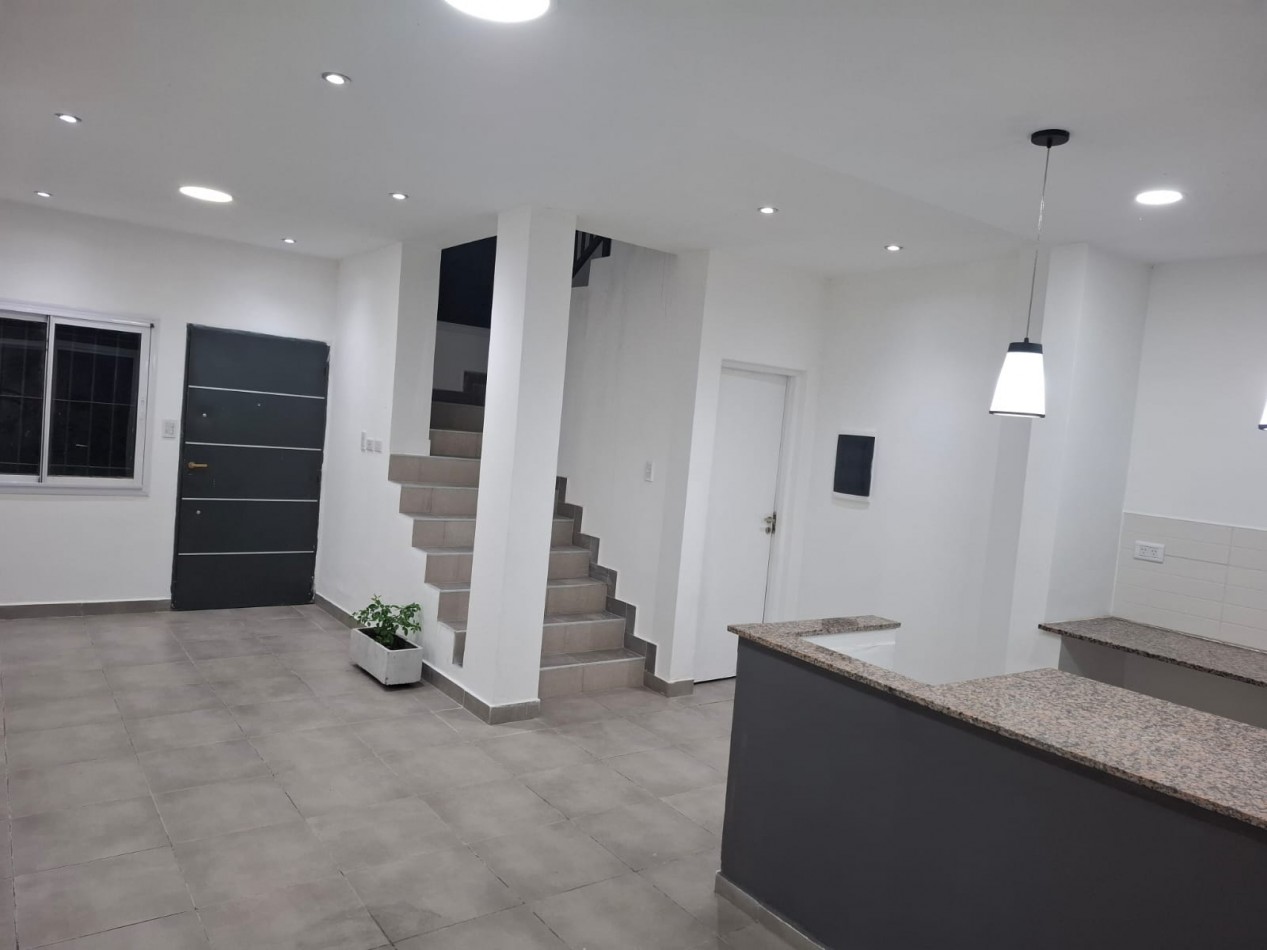 ALQUILO DUPLEX - ZONA SUR