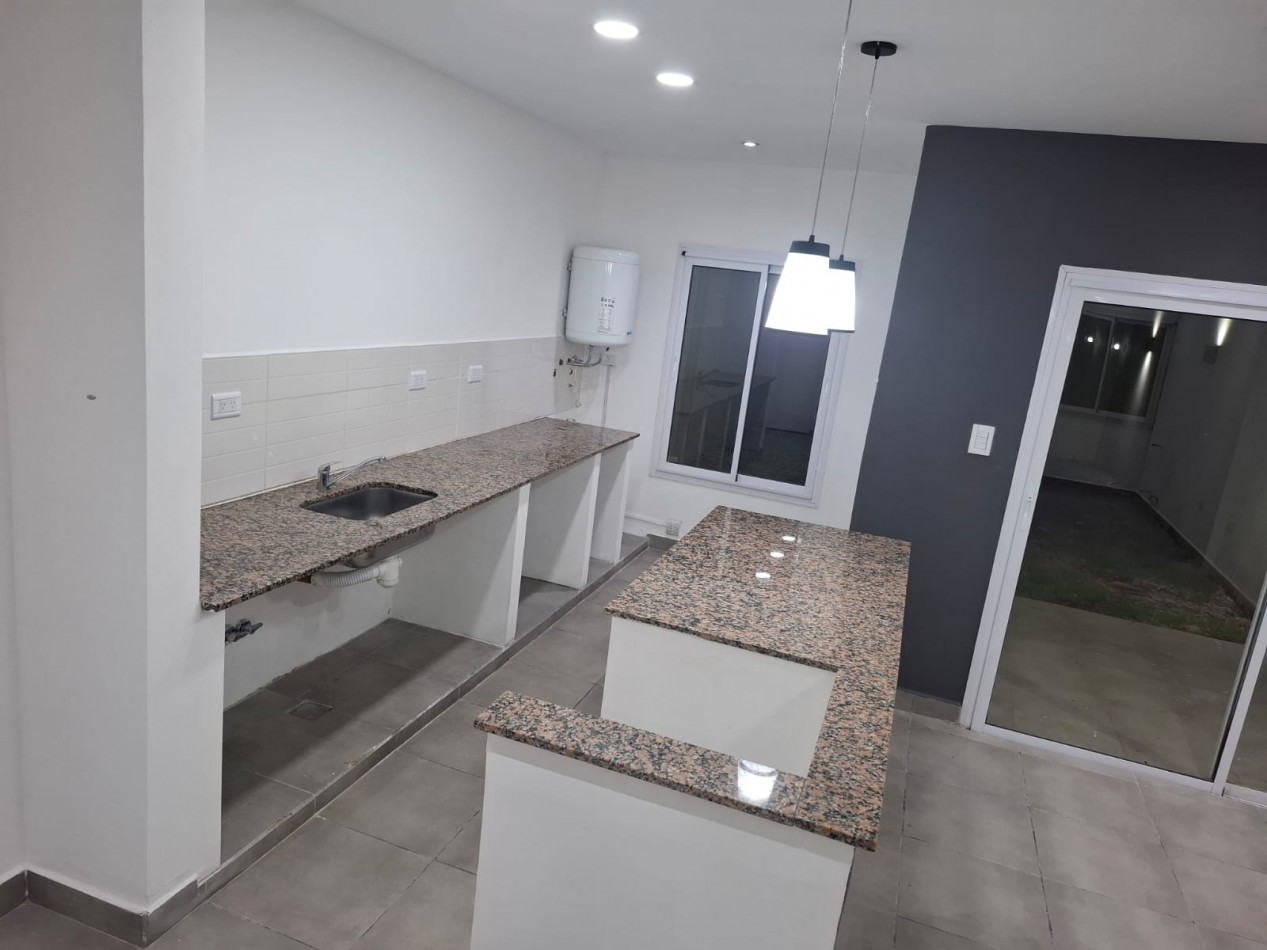 ALQUILO DUPLEX - ZONA SUR