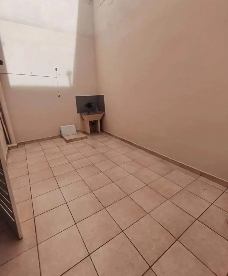 ALQUILER DEPTO PELLEGRINI Y URQUIZA