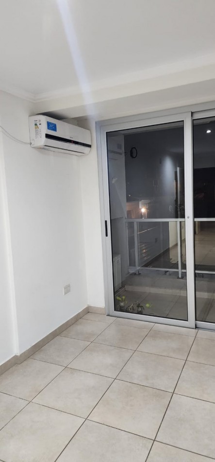  DEPARTAMENTO EN ALQUILER Necochea 1359 - 1° Piso