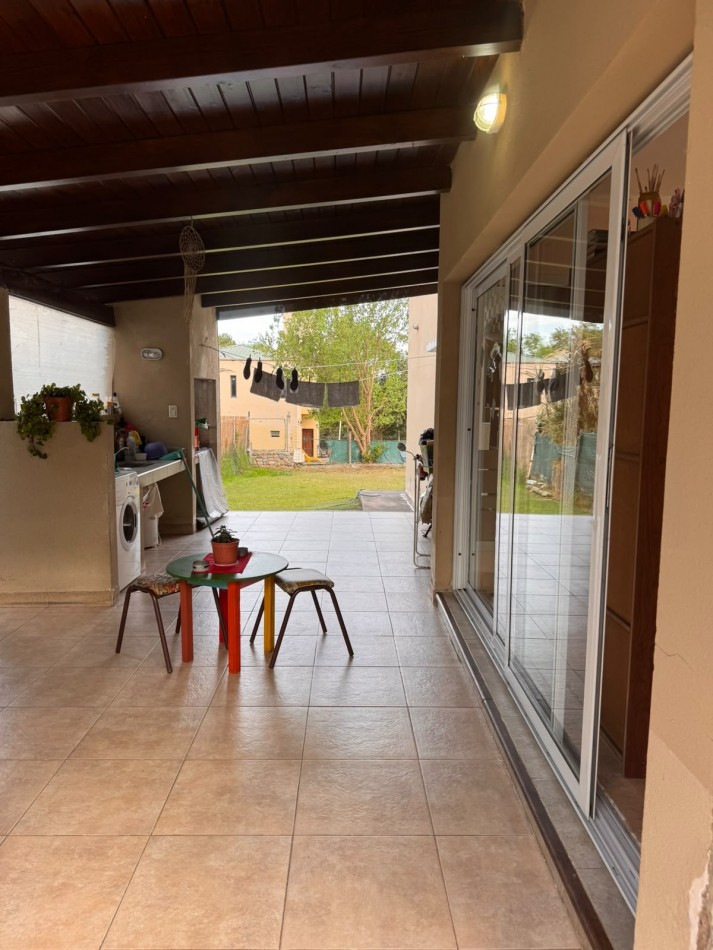  CASA EN VENTA - VAQUEROS