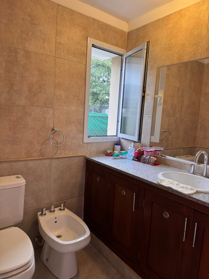  CASA EN VENTA - VAQUEROS