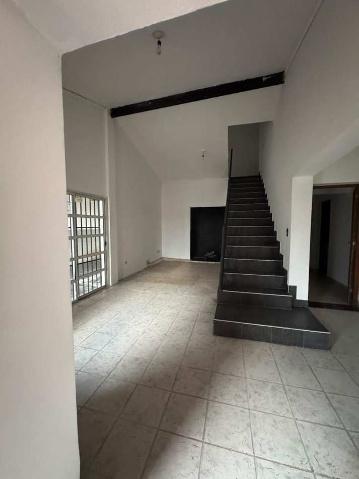 CASA EN ALQUILER - VILLA LAS ROSAS