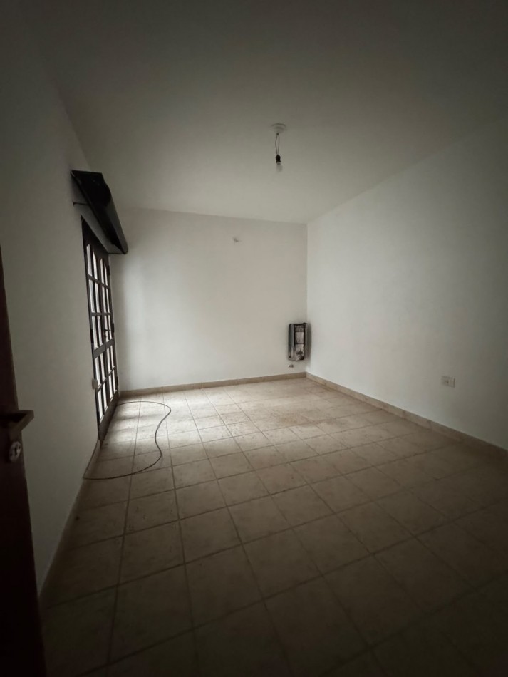 CASA EN ALQUILER - VILLA LAS ROSAS