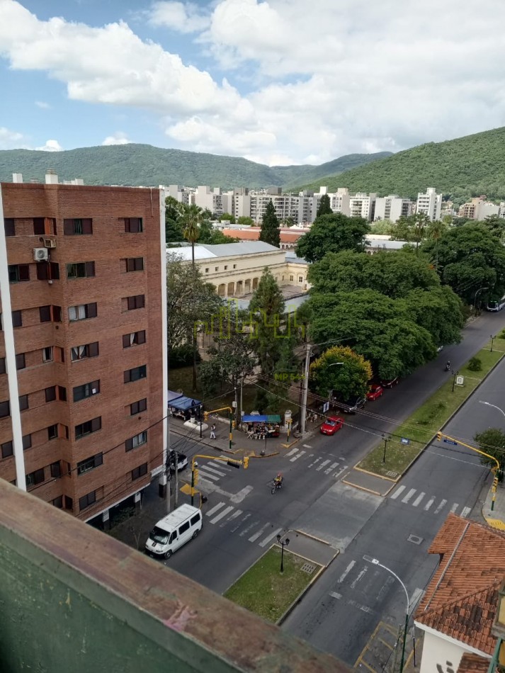 DEPARTAMENTO EXCELENTE UBICACION CENTRICA EN VENTA