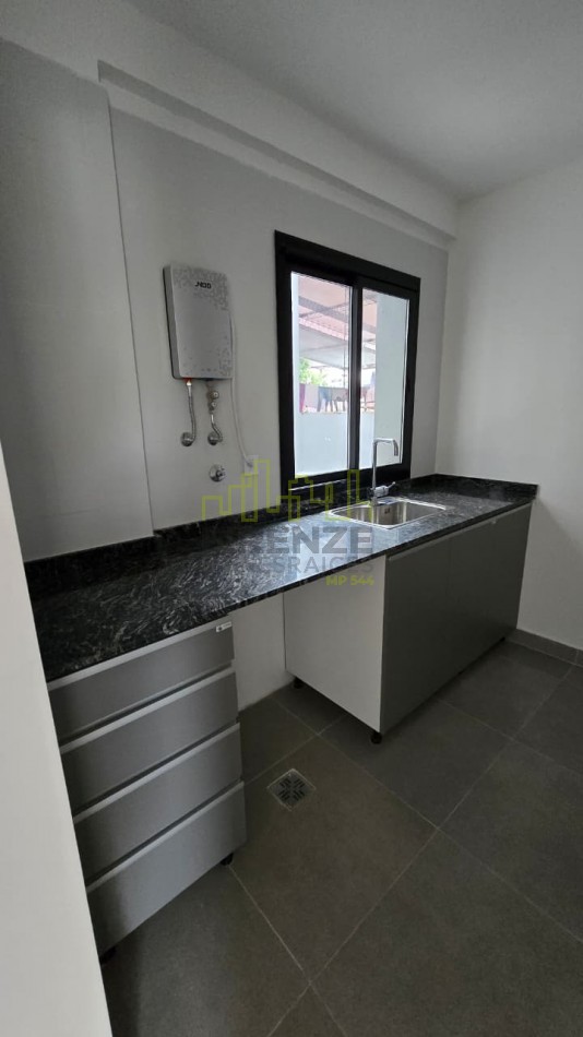 DEPARTAMENTO EN VENTA EN AV GRAL GUEMES