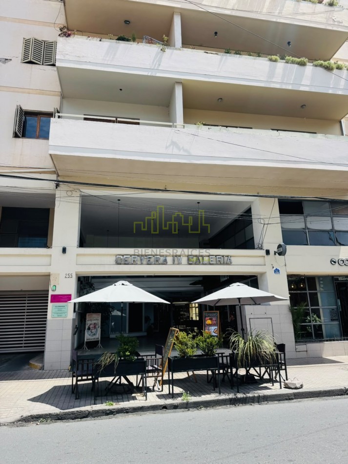 LOCAL COMERCIAL EN VENTA